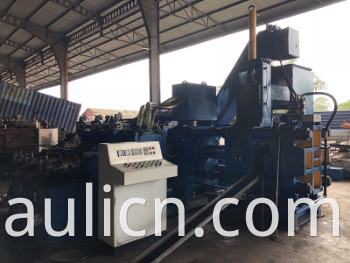 Y83W-500 အလိုအလျောက်သံမဏိသတ္တုချစ်ပ်များ Block Briquette Making Machine (CE)